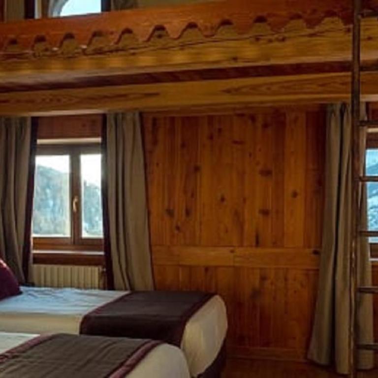 Chaberton Lodge & Spa - Camera Matrimoniale Superior con Vista Montagna - 2