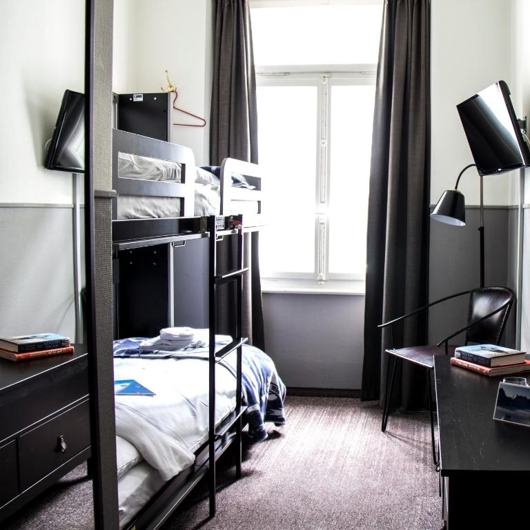 Ski Lodge Engelberg - Zimmer mit Etagenbetten - 1