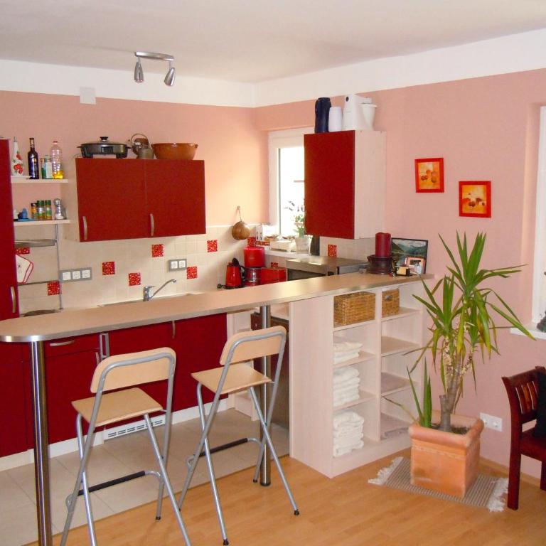 Seegarten Appartements - Apartment mit 2 Schlafzimmern und Balkon - 10