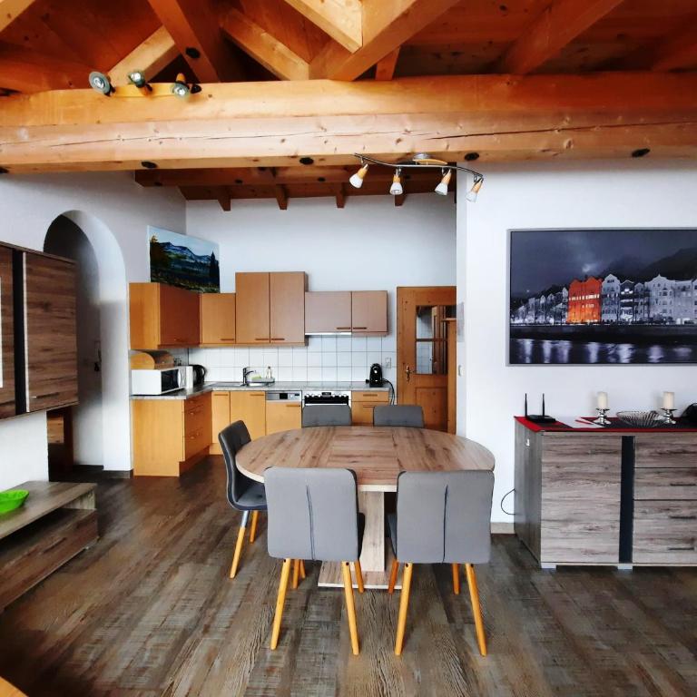 LORA - Apartment mit 3 Schlafzimmern - 6