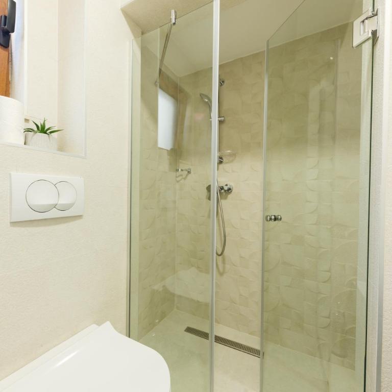 Sunset Hotel - Double Room - 4