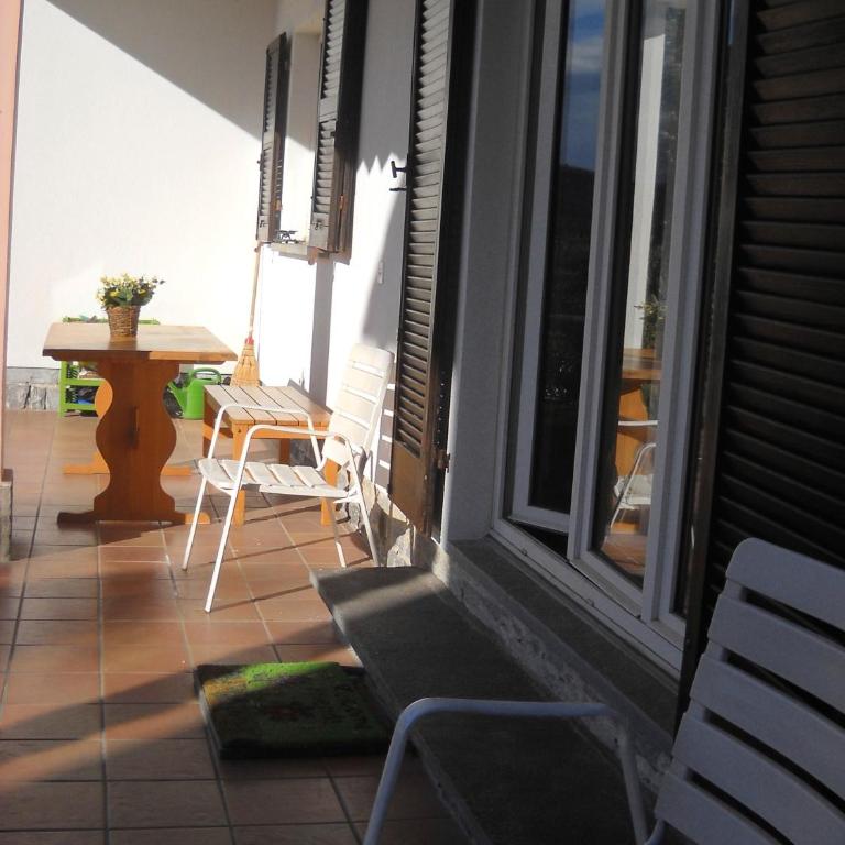 Casa Alice - Appartamento con 2 Camere da Letto e Accesso Giardino - 11