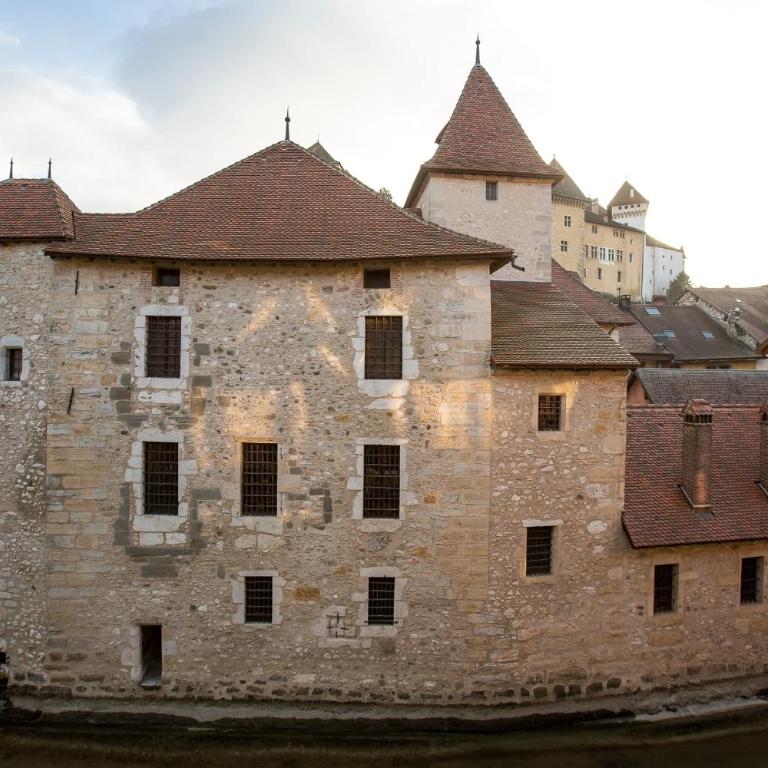 LaSuitedu12 - Aprtement for 2 people view of the Old Prison - Apartment - 16
