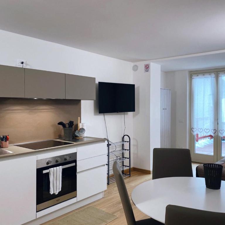 Home Giulia - Appartamento con 1 Camera da Letto - 5