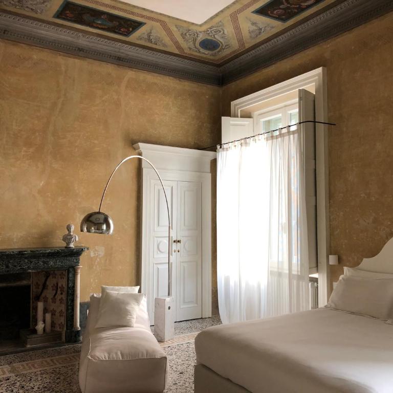 Palazzo Albricci Peregrini - Suite Deluxe con Vasca Idromassaggio - 3