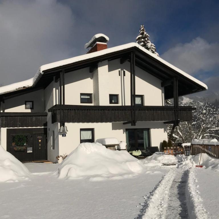 Landhaus Zirben - Apartment mit Balkon - 2