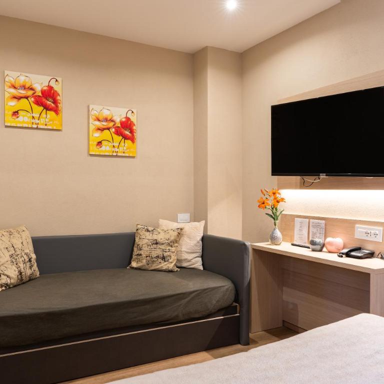 Hotel Victoria - Triple Room - 10
