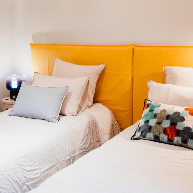 room five - parking, balnéothérapie, place nationale, un havre de paix - Appartement 1 Chambre - 8