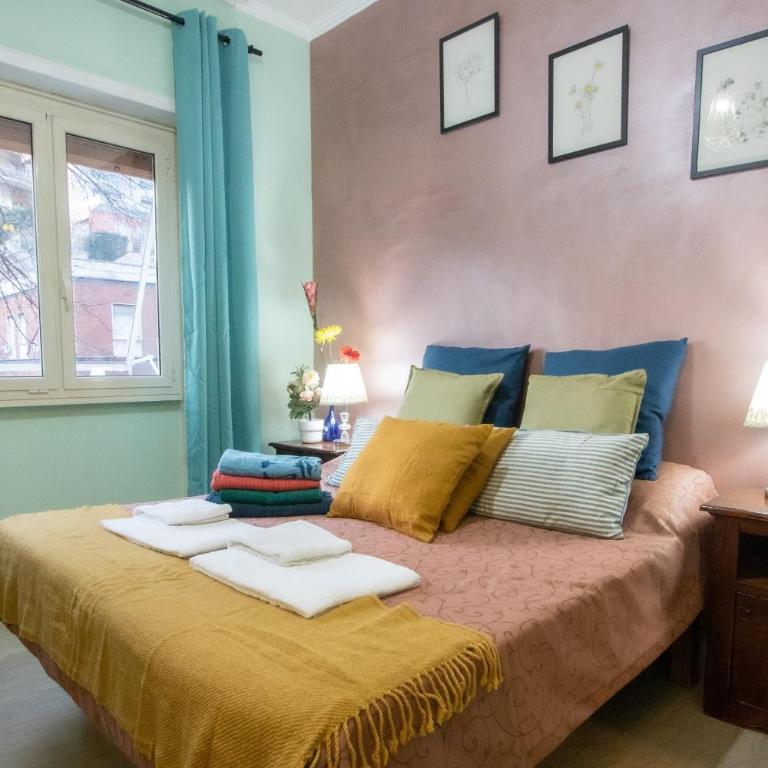 B&B Colorful Suite Yard - Double or Twin Room with Bathroom - 1