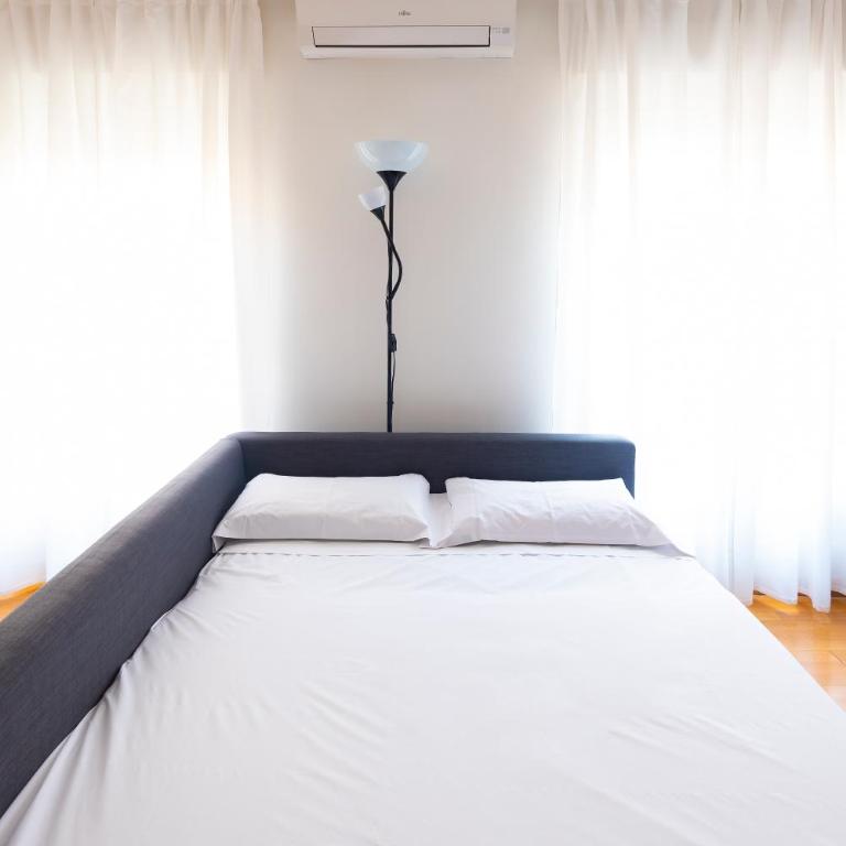 Piso en c/ Casta Álvarez - Apartamento de 1 dormitorio - 6