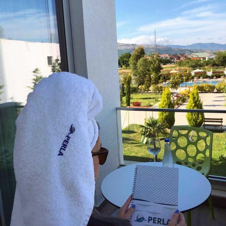 Perla Luxury - Deluks Dvokrevetna Soba sa Bračnim Krevetom i Balkonom - 9