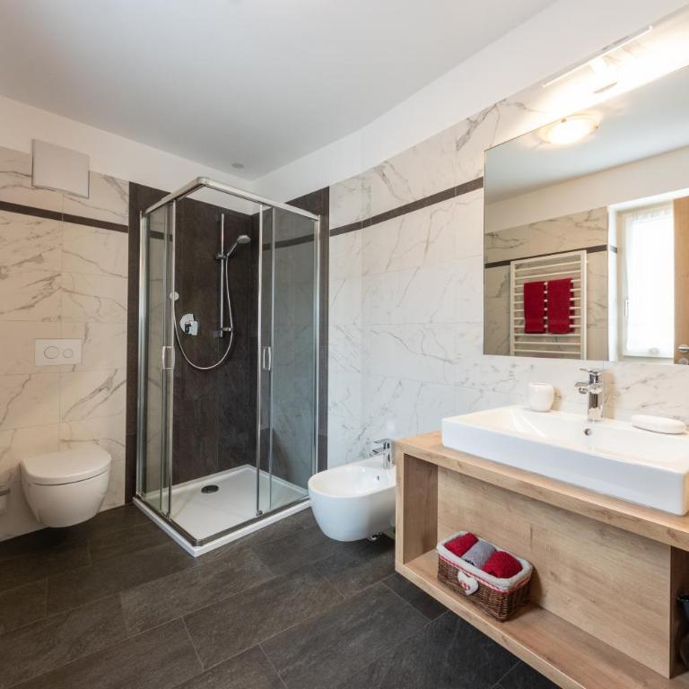Ciasa Pradac - Camera Matrimoniale con Bagno Privato - 4