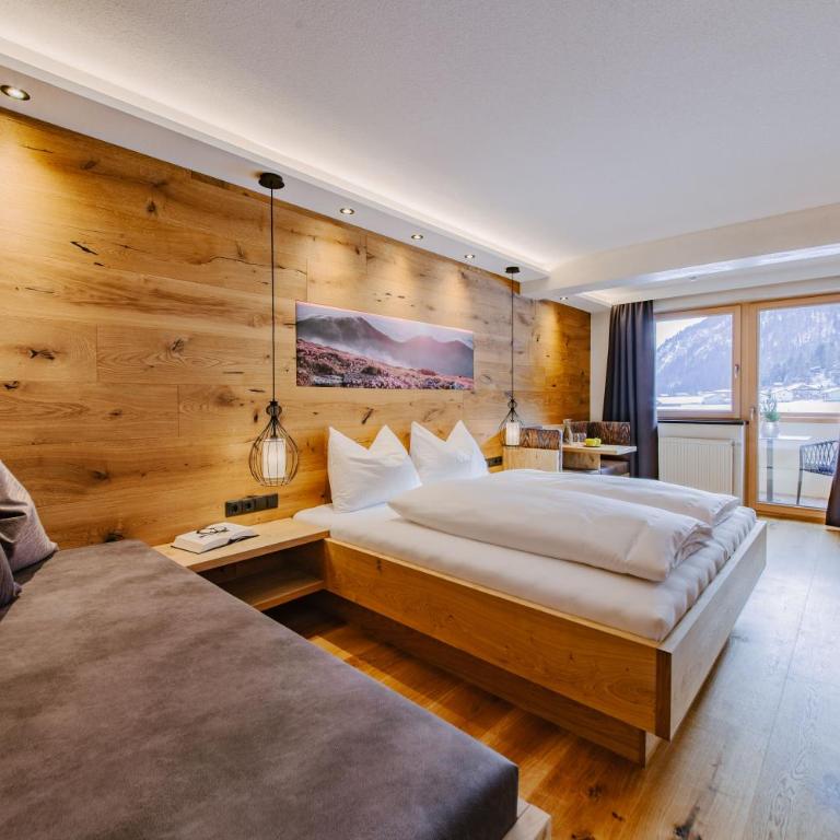 Loisi's Boutiquehotel - Doppelzimmer mit Bergblick - 3