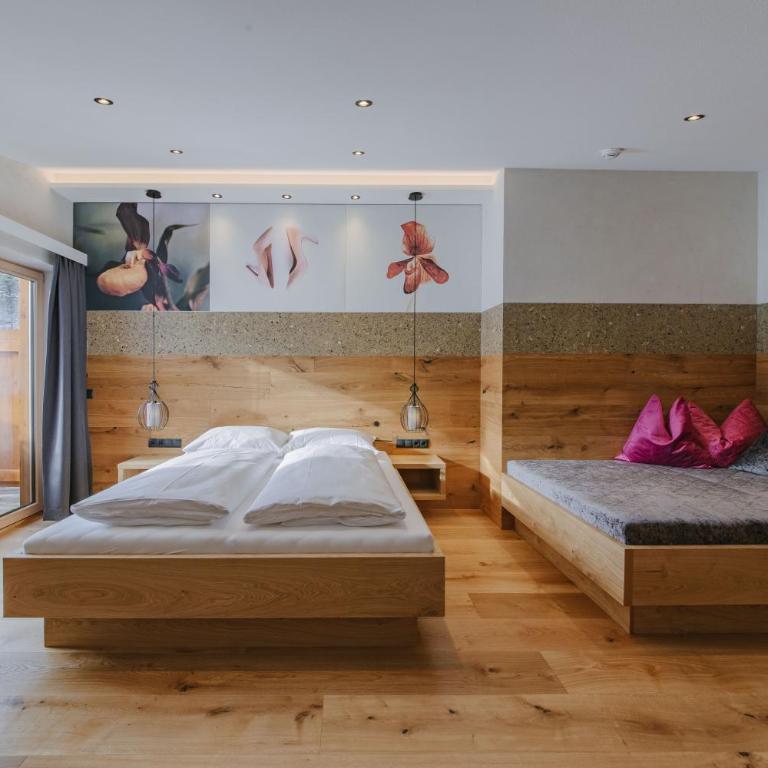 Loisi's Boutiquehotel - Deluxe Doppelzimmer mit Balkon - 2