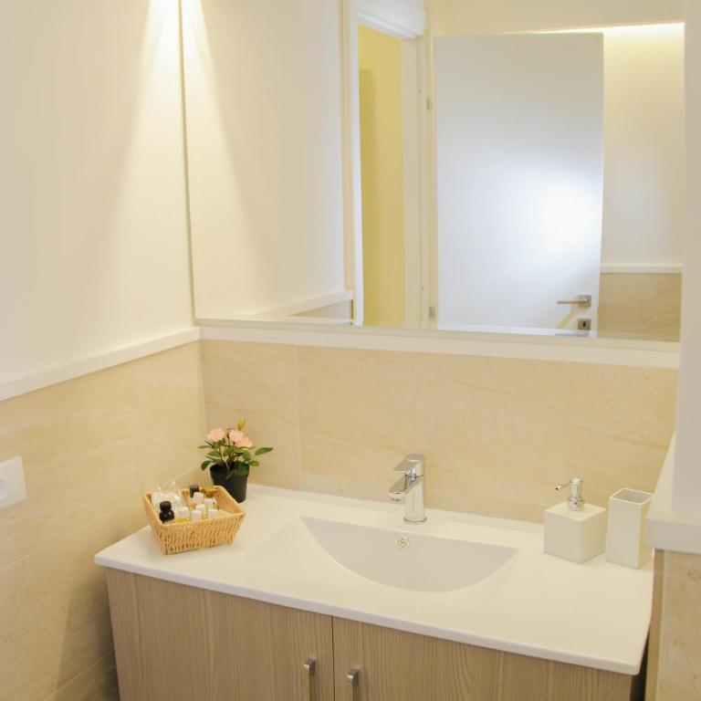 DOMUS DIVI - appartamento nel cuore di Roma - One-Bedroom House - 16
