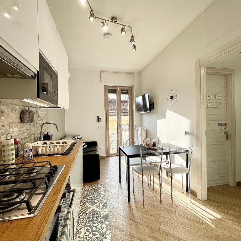 MilanHolidays - Two-Bedroom Apartment - 9