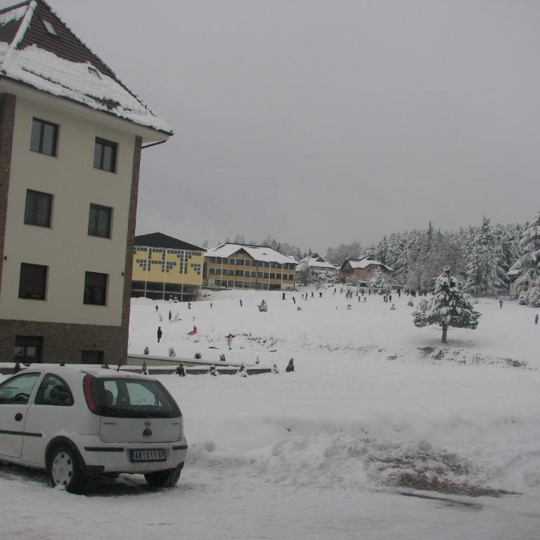 B&S Apartments - One-Bedroom Apartment - 32