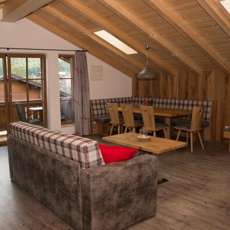 Haus im Moos - Chiemgau Karte - Apartment mit Gartenblick - 5