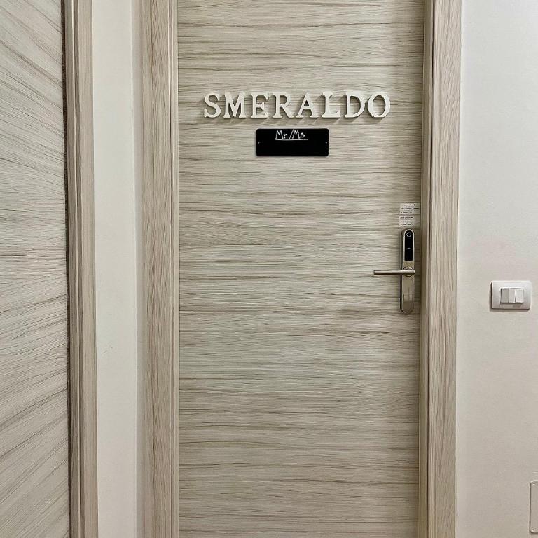 MilanHolidays - Two-Bedroom Apartment - 16
