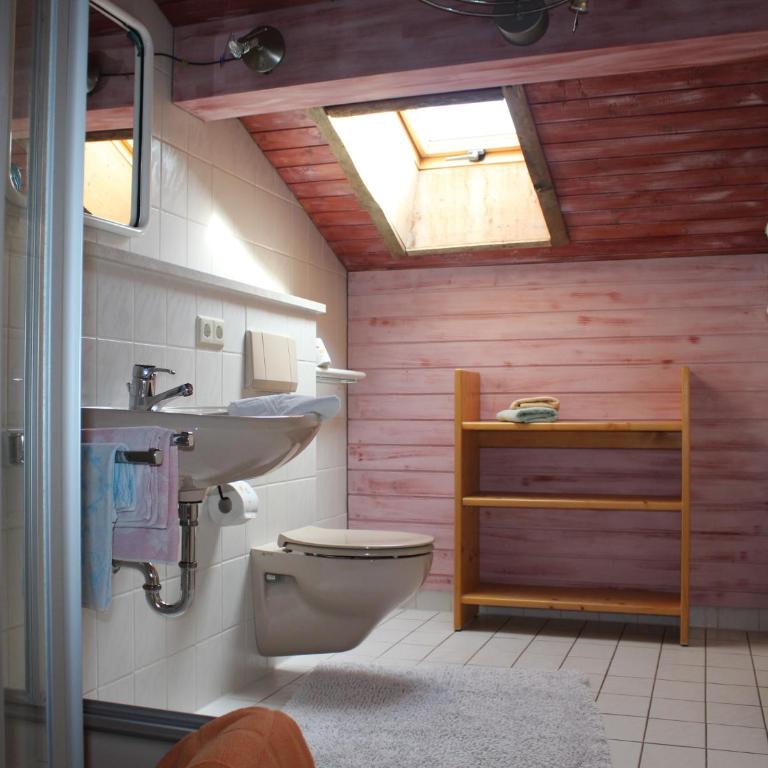 Gästehaus Kress - Chiemgau Karte - Standard Apartment - 5