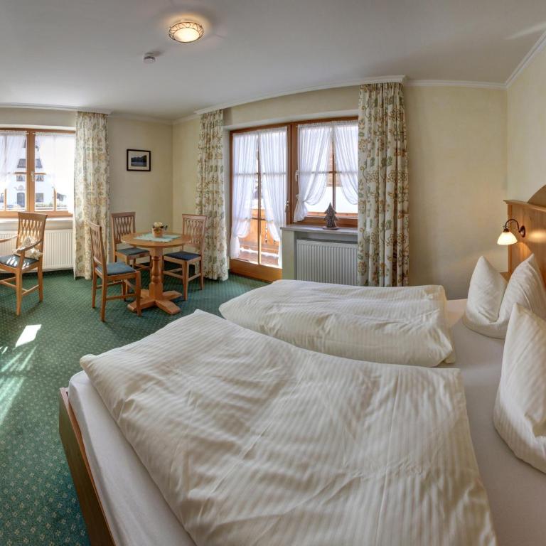Gasthof-Metzgerei Hirschbichler - Chiemgau Karte - Basic Dreibettzimmer - 1