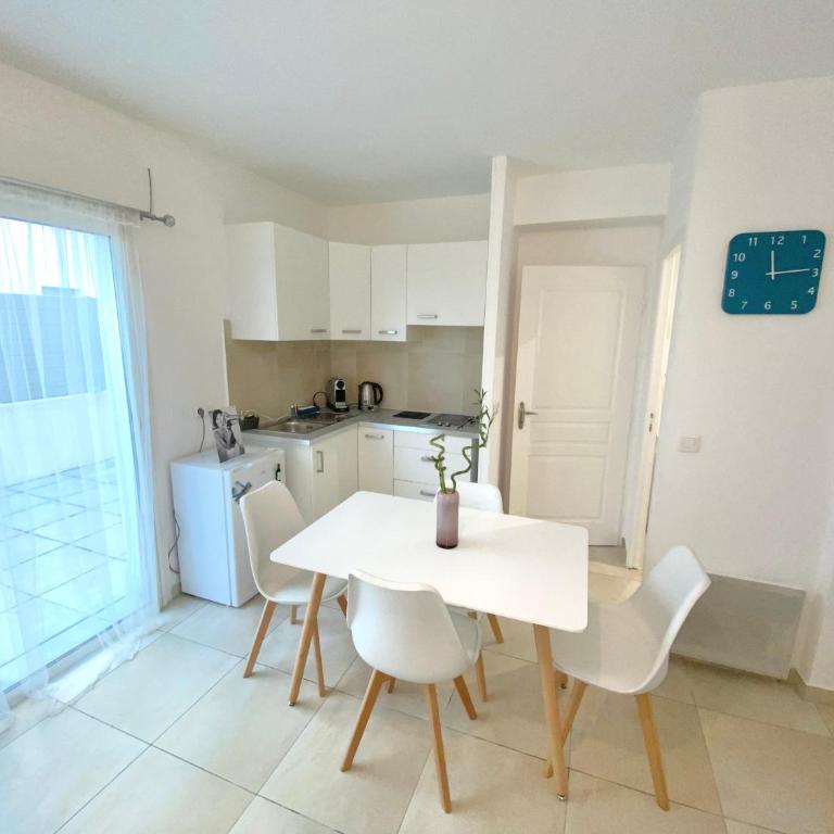 Appartement la plage de la pointe rouge - Appartement 1 Chambre - 6