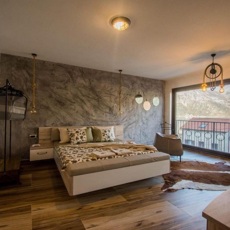 Seafront Villa with Private Beach & Pool in Kotor Bay, Villa Viborg - Villa with Private Pool - 26