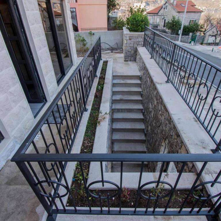 Seafront Villa with Private Beach & Pool in Kotor Bay, Villa Viborg - Villa with Private Pool - 41
