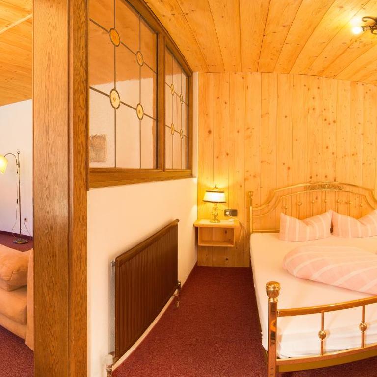 Hotel Rosengarten - Doppelzimmer mit Balkon - 5
