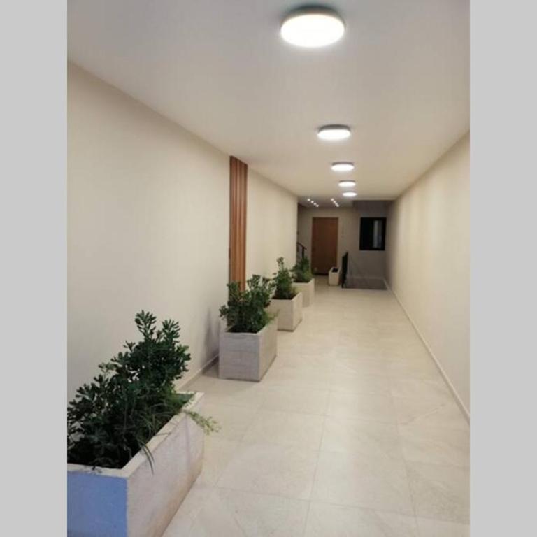 Modern 1 bedroom suite by beach Great location! - One-Bedroom Apartment - 42