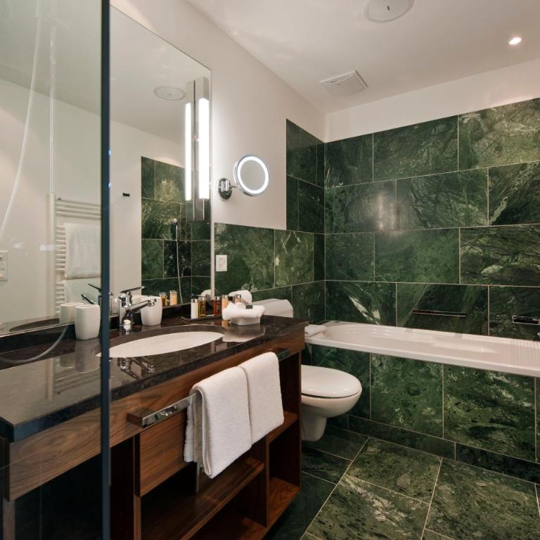 Waldhotel & SPA Davos - for body & soul - Junior Suite mit eigener Sauna - 2