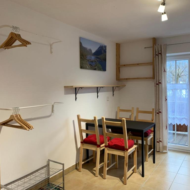 Fanky Guided Sport & Outdoor Experience - Hostel & Appartementhaus - Rafting&Canyoning - Vierbettzimmer mit Gemeinschaftsbad - 10