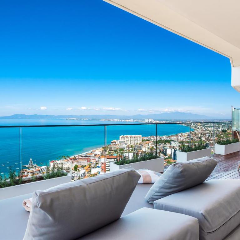 Avalon - 901 Luxurious & Best View 3 BR Amapas - Apartamento - 65