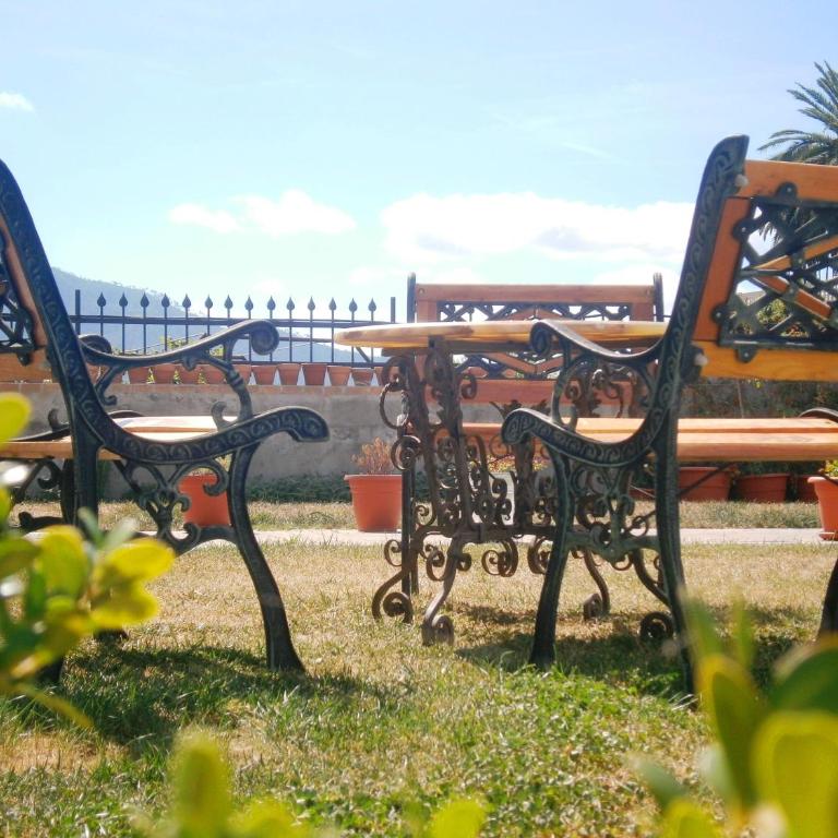 Villamir B&B - Appartamento con Patio e Vista Giardino - 1