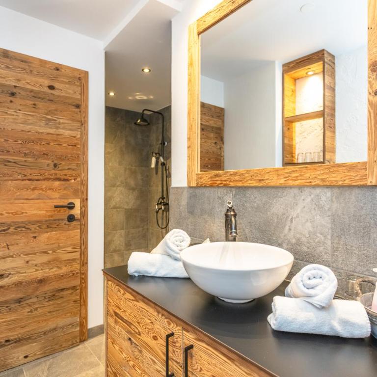 Hotel Sonnberg - Chalet-Suite mit Badewanne und Küchenzeile - 14