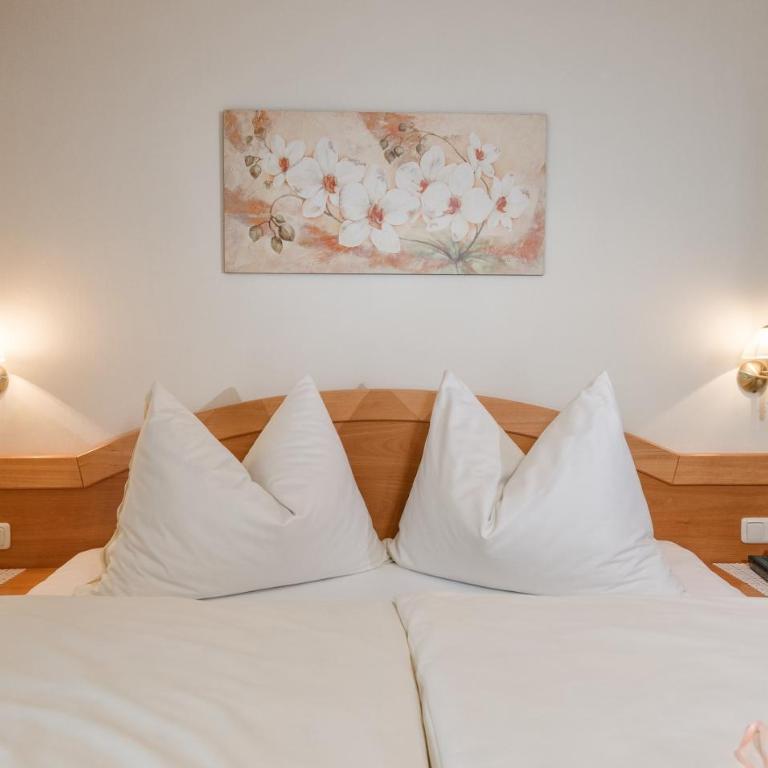 Pension Maria - Doppelzimmer mit Balkon - 2