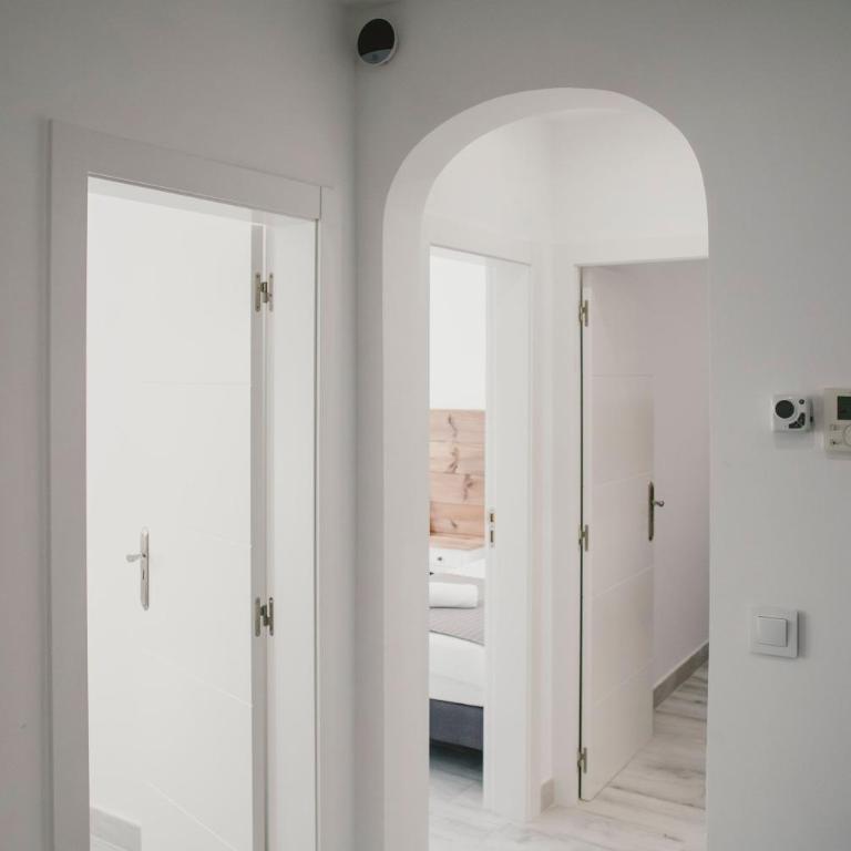 BBarcelona Fira Superior Flats - Three-Bedroom Apartment - 22