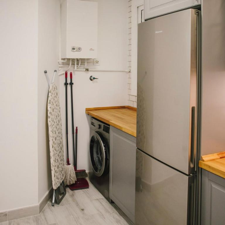 BBarcelona Fira Superior Flats - Three-Bedroom Apartment - 29