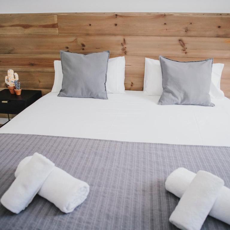 BBarcelona Fira Superior Flats - Three-Bedroom Apartment - 18