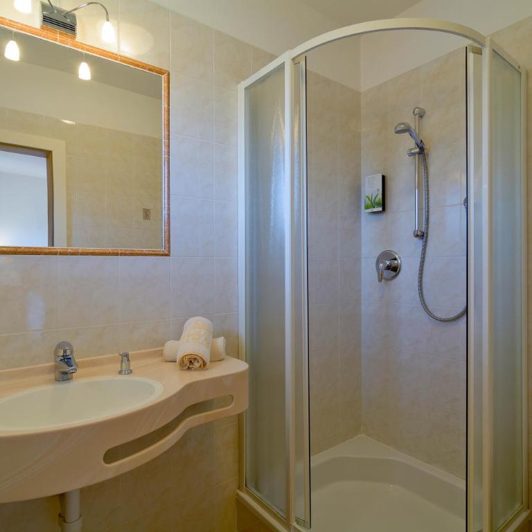 Hotel Haus an der Luck - Chambre Double avec Balcon - 1