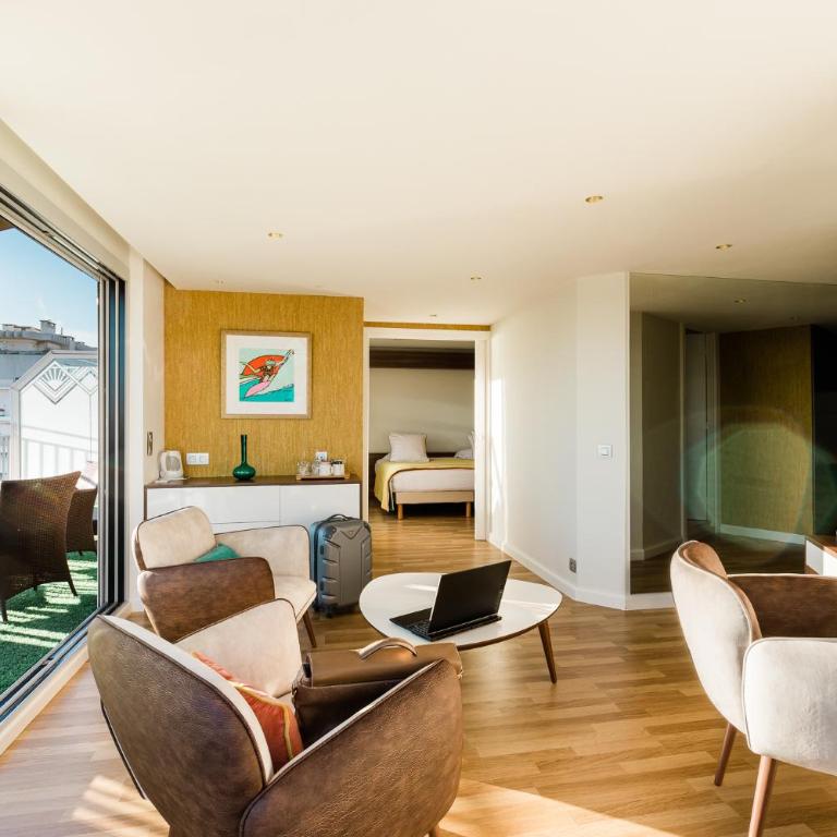 Hôtel Hélios - Suite - Vue sur Mer - 1