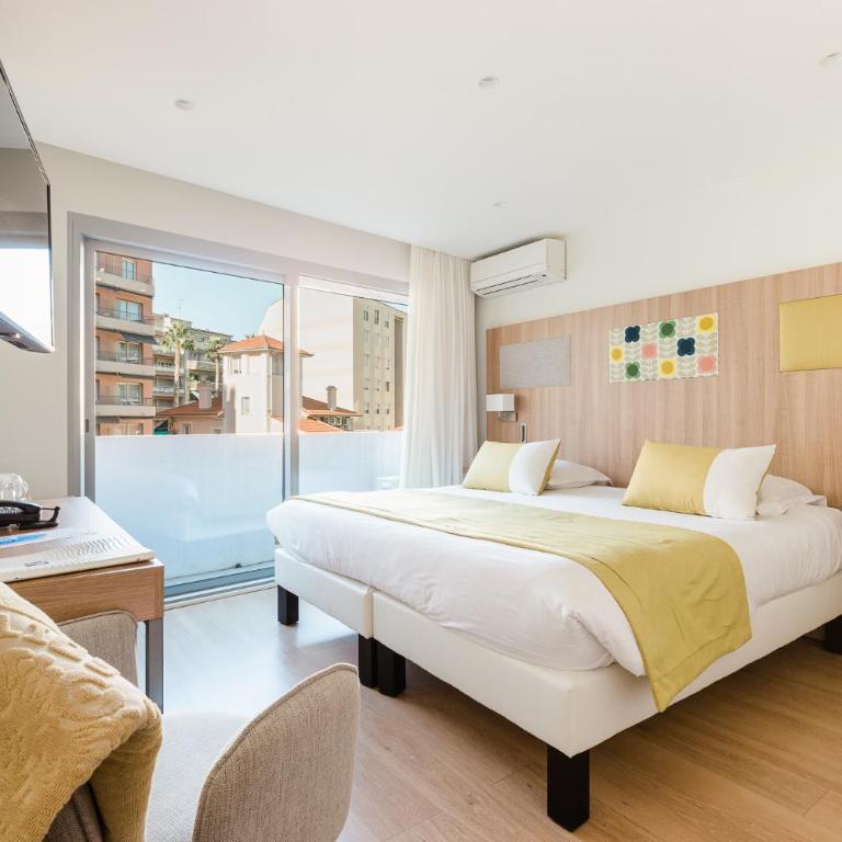 Hôtel Hélios - Chambre Triple Supérieure - 1