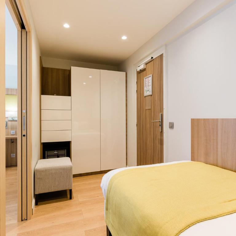 Hôtel Hélios - Chambre Triple Supérieure - 2
