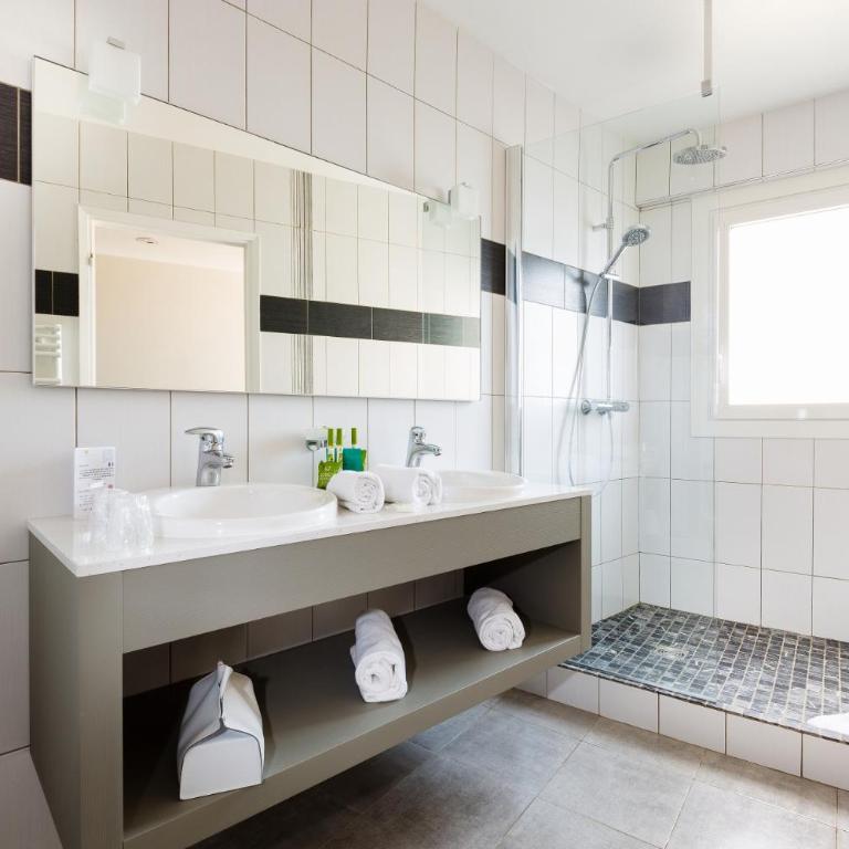 Hôtel Hélios - Chambre Supérieure - 8