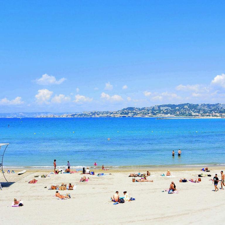 Appartement la plage de la pointe rouge - Appartement 1 Chambre - 16