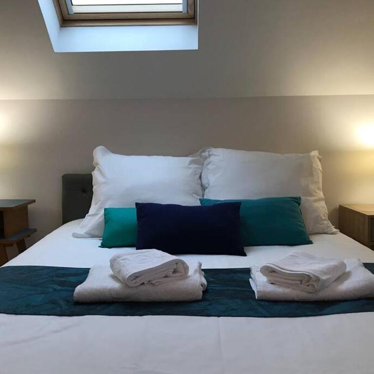 LE COTEAU - centre ville, jardin & parking! - Two-Bedroom Apartment - 7
