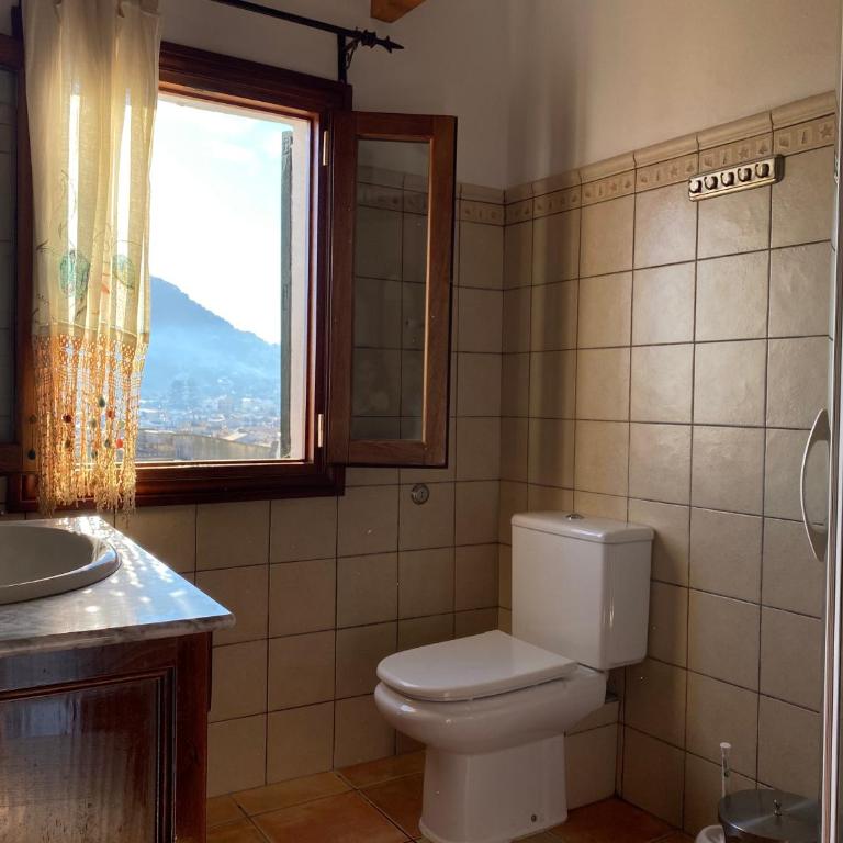 casa nuria, en el centro, al lado de la escalinata del calvario para 6 personas - Casa de 3 dormitorios - 16