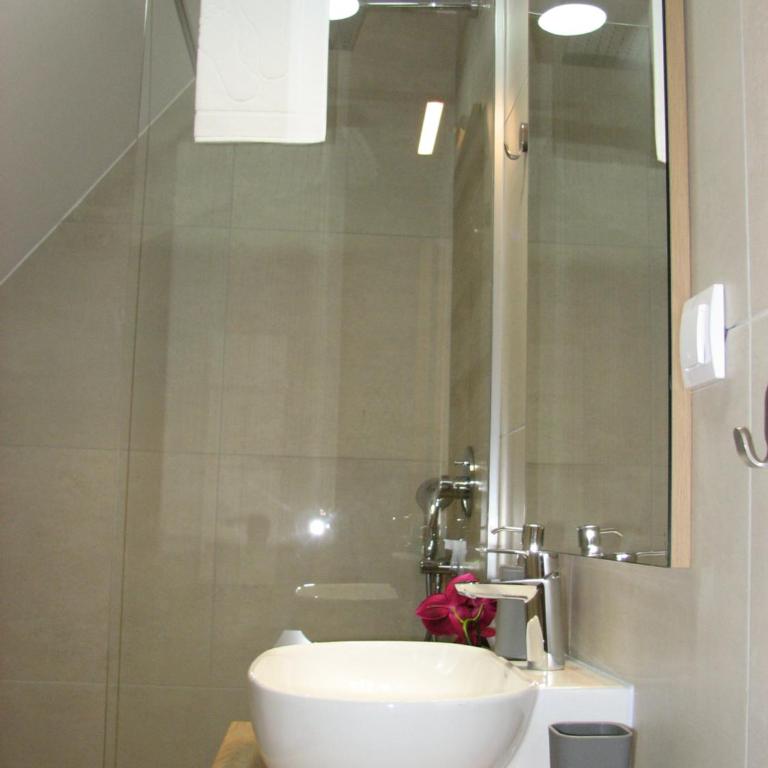 B&S Apartments - One-Bedroom Apartment - 22