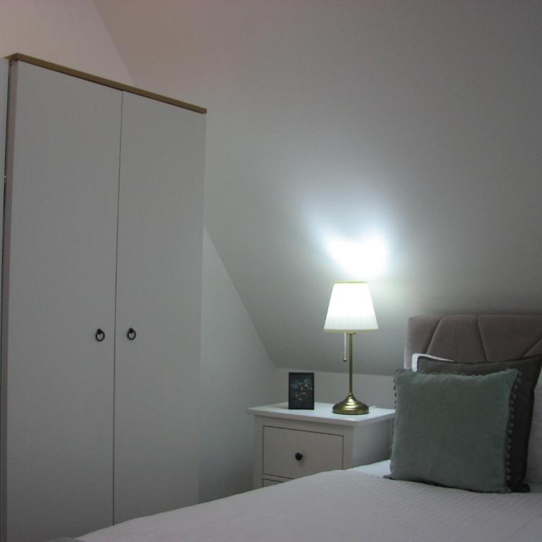 B&S Apartments - One-Bedroom Apartment - 19
