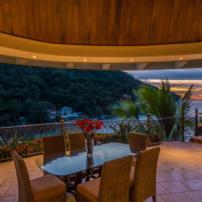 Fully Staffed, Beach frontage Luxury Villa - Villa - 3